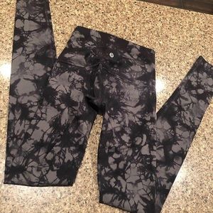 Lululemon wunder under!!!